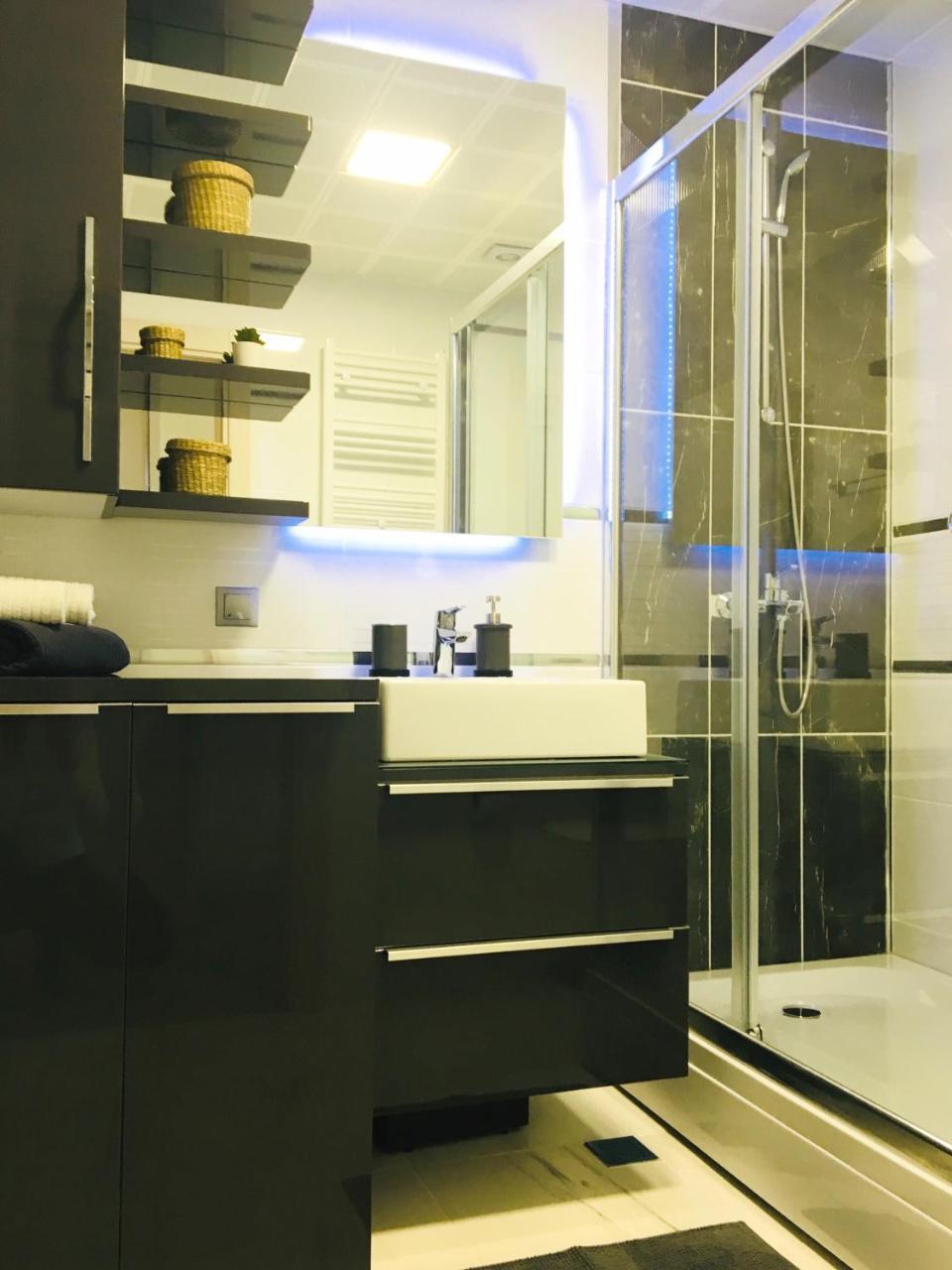 Mdm Sky Apartments 스코페 외부 사진